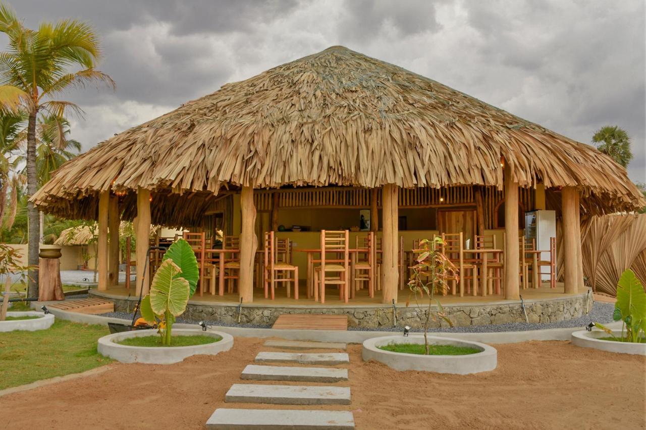 Royal Beach Arugam Bay Exterior photo