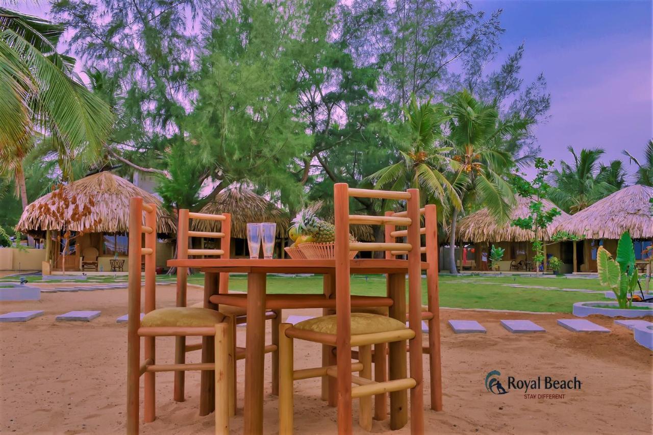 Royal Beach Arugam Bay Exterior photo